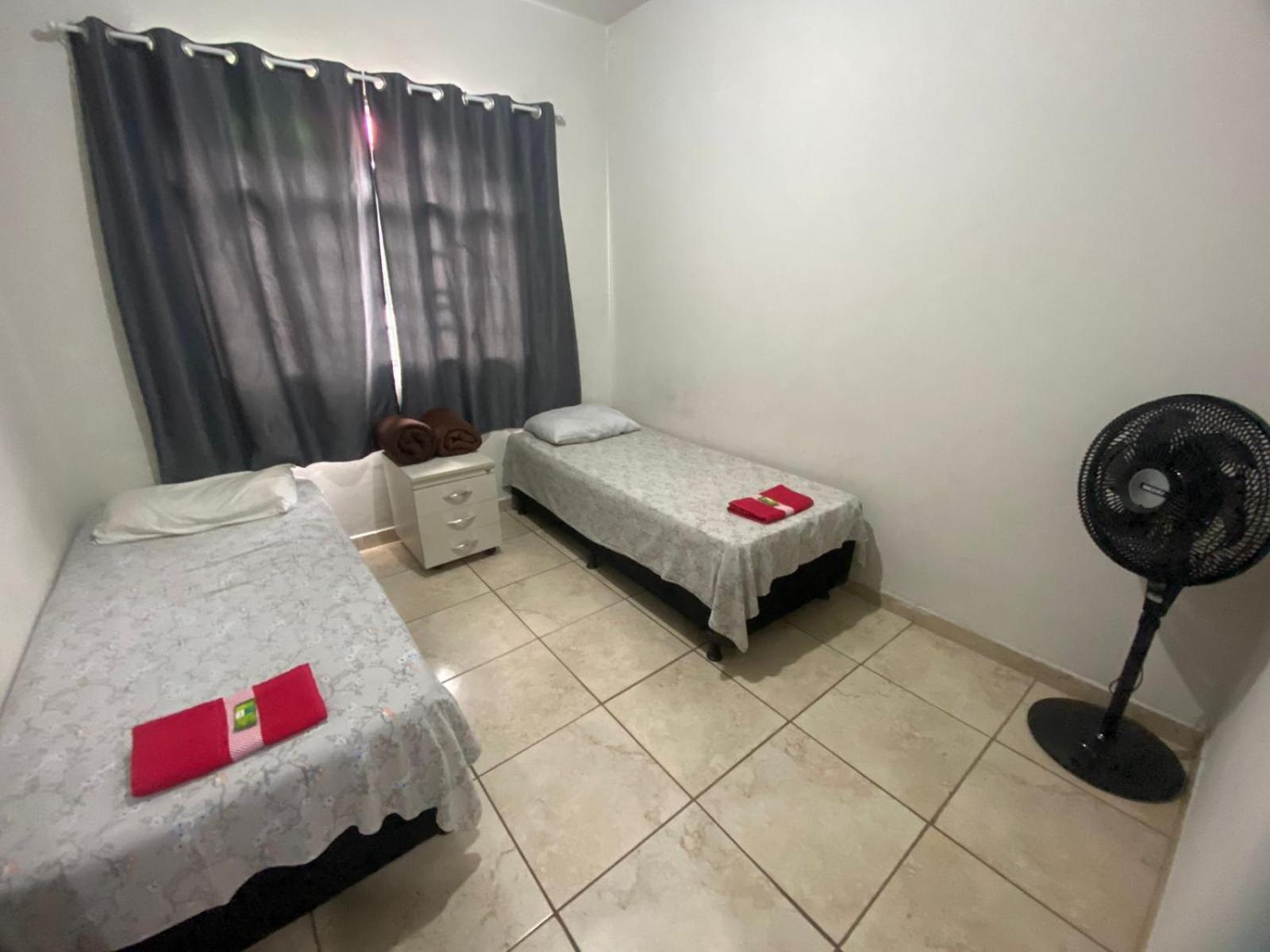 Casas De Temporadas - Hotel Recanto Do Sossego Уберландия Номер фото
